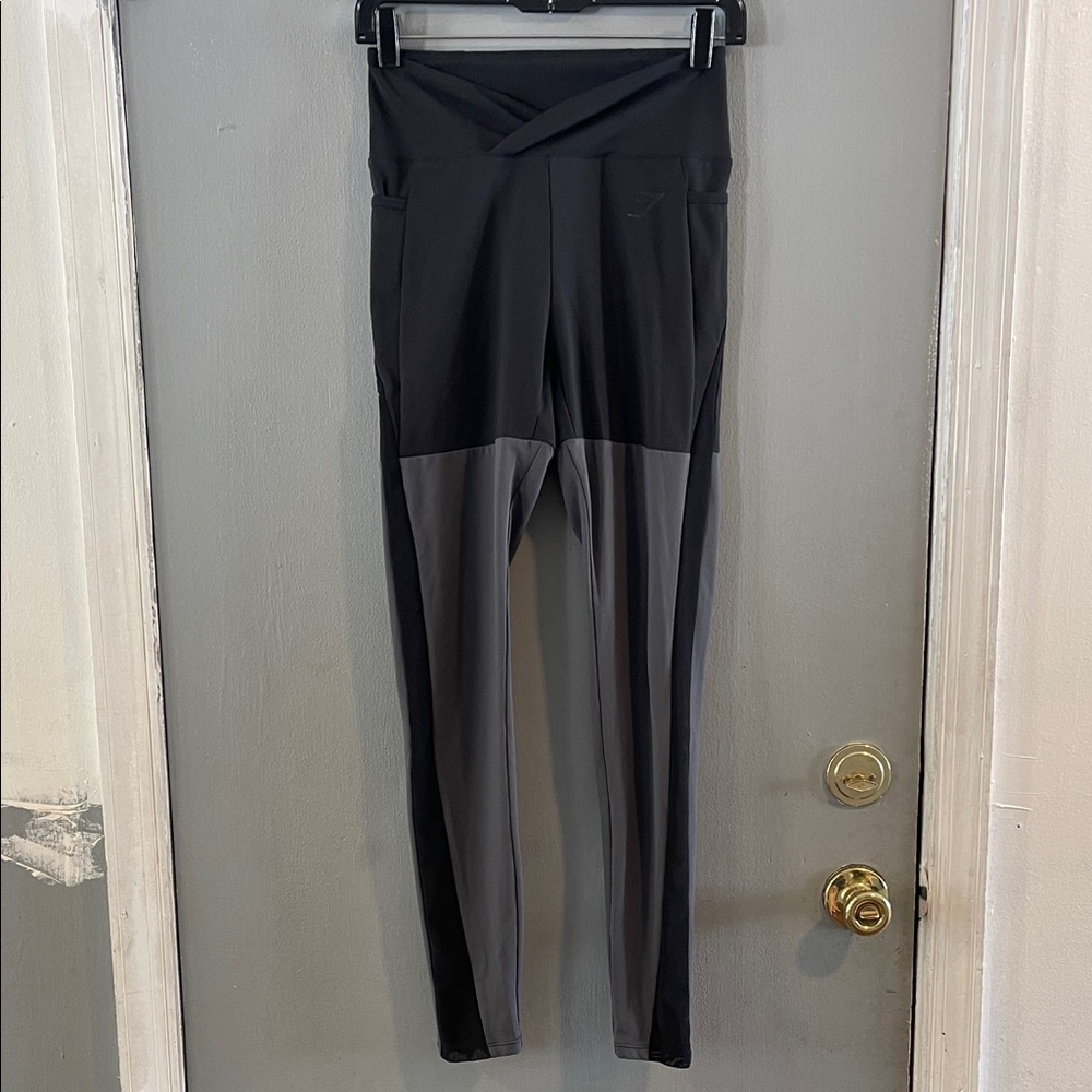 Gymshark Two-Tone Grey Crossover Waist Leggings Size S